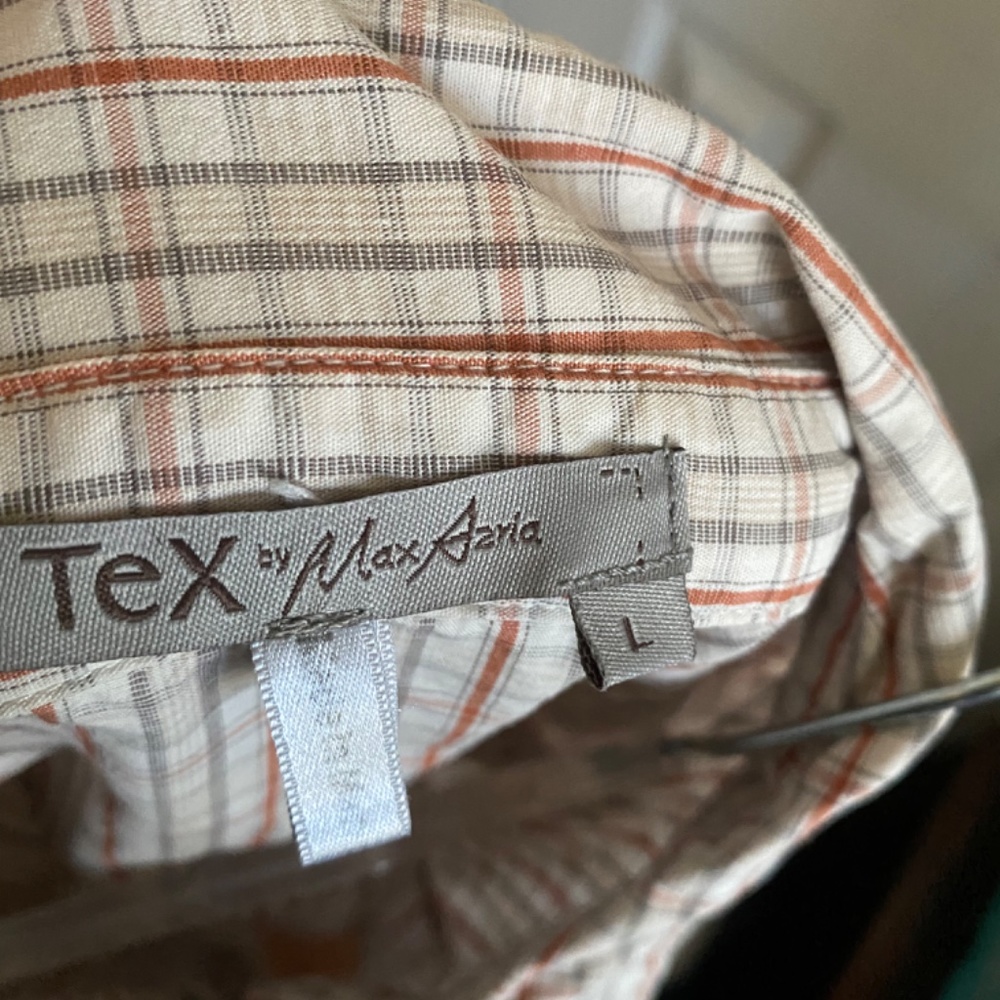 Ladies Blouse - Picture 3 of 3